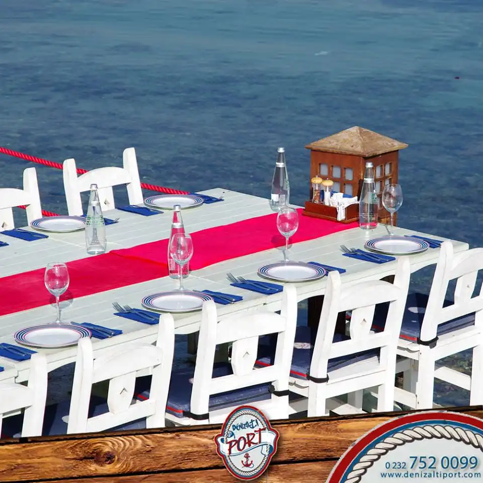 Denizaltı Port - İyi Masa