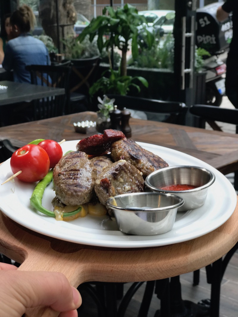 Piri Köfte - İyi Masa
